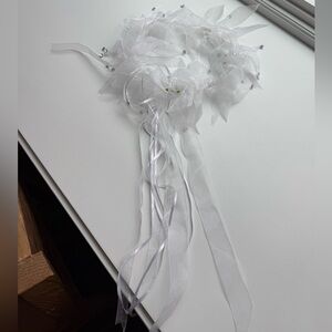 Elegant White Hair Accessory